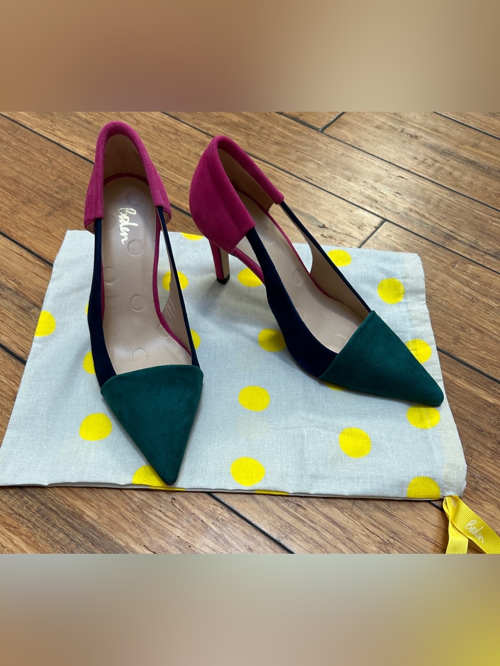 Boden suede pumps